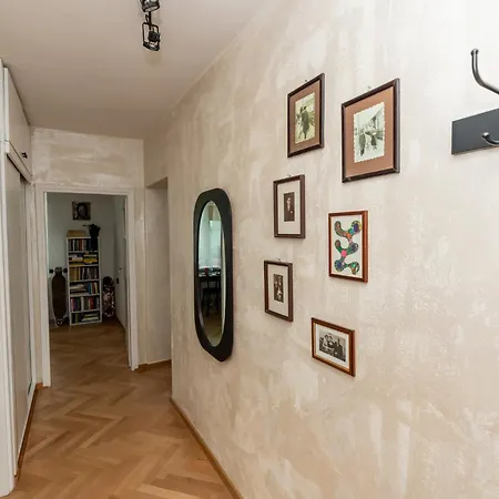 Artbase - Cozy And Close To Everywhere * Poznań