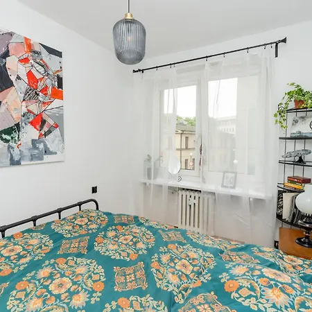 Apartment Artbase - Cozy And Close To Everywhere Poznan