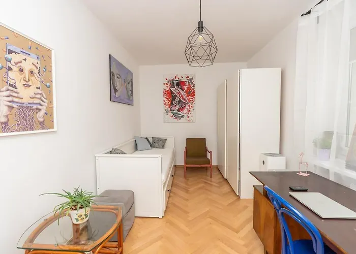 Artbase - Cozy And Close To Everywhere Appartement *